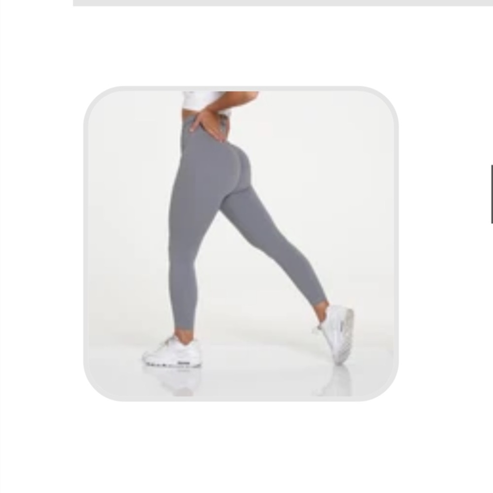 NVGTN Signature leggings!